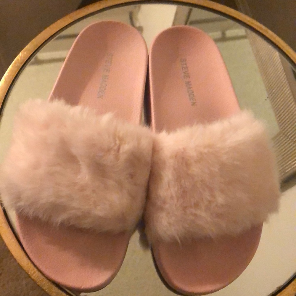 Steve Madden Light Pink Softey 77 Slide size 6